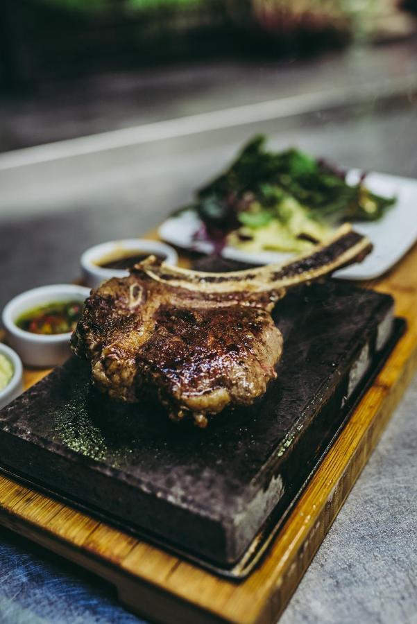 维斯瓦河畔酒店 特切夫 外观 照片